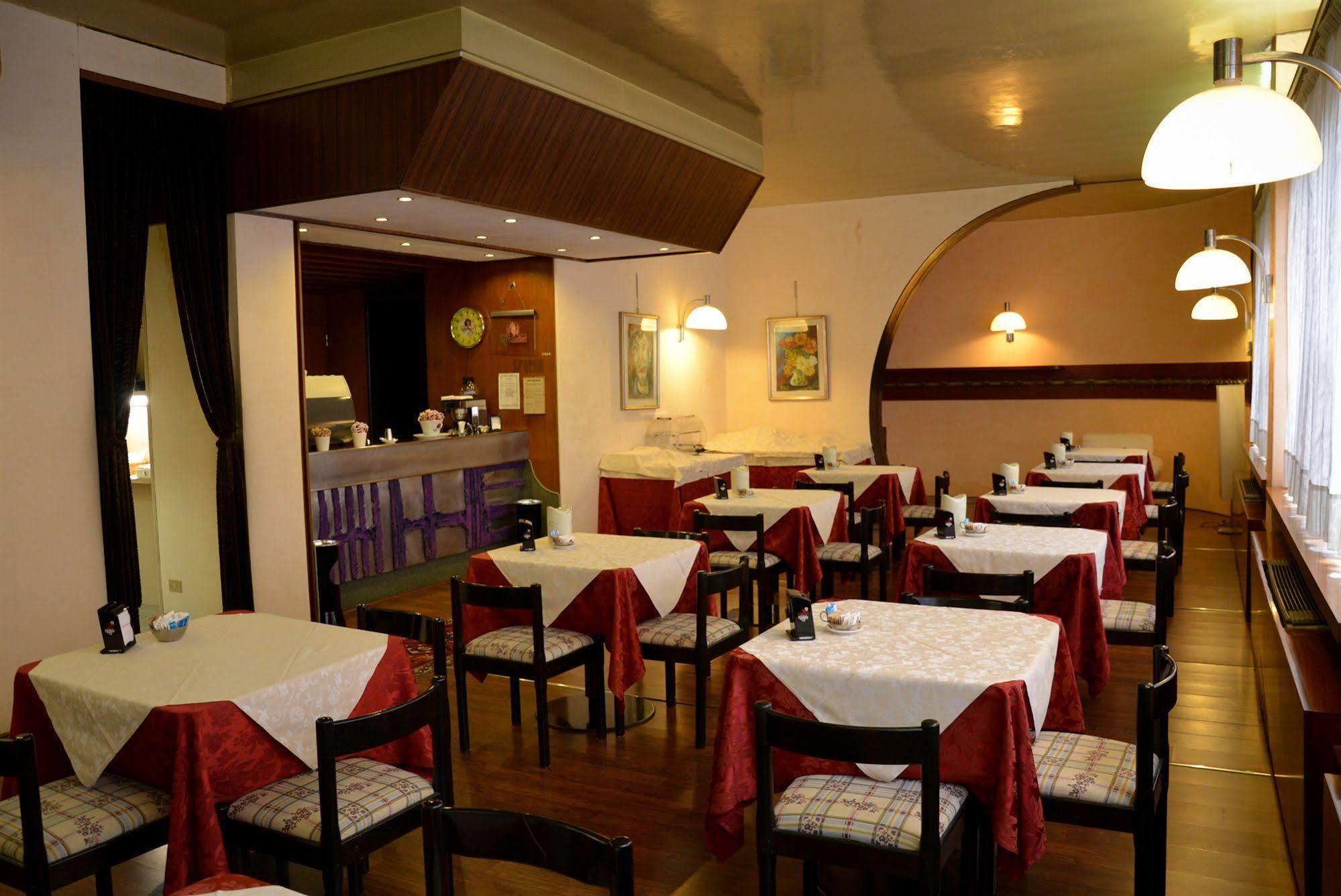 Hotel Salieri Legnago Exterior photo