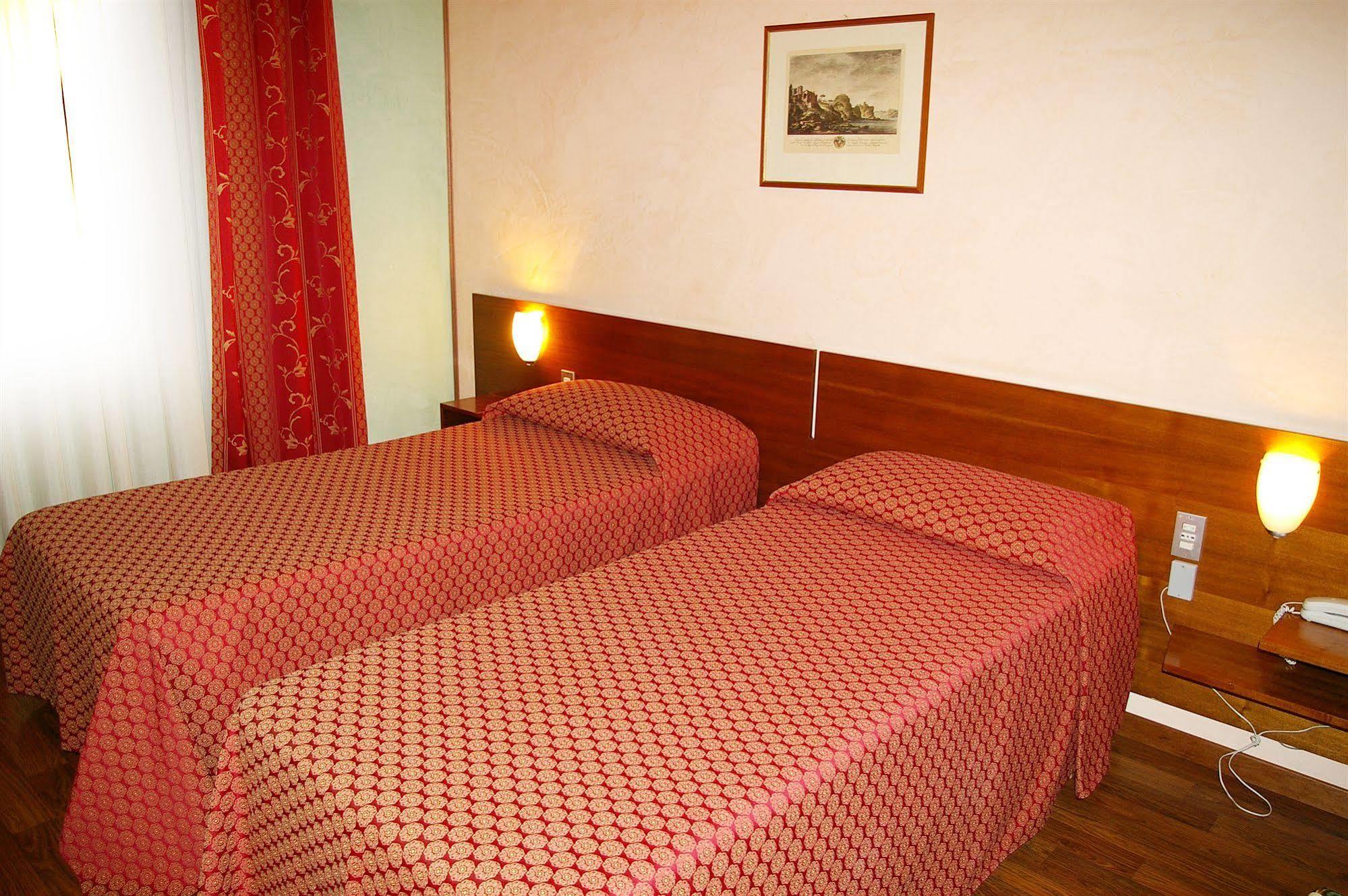 Hotel Salieri Legnago Exterior photo