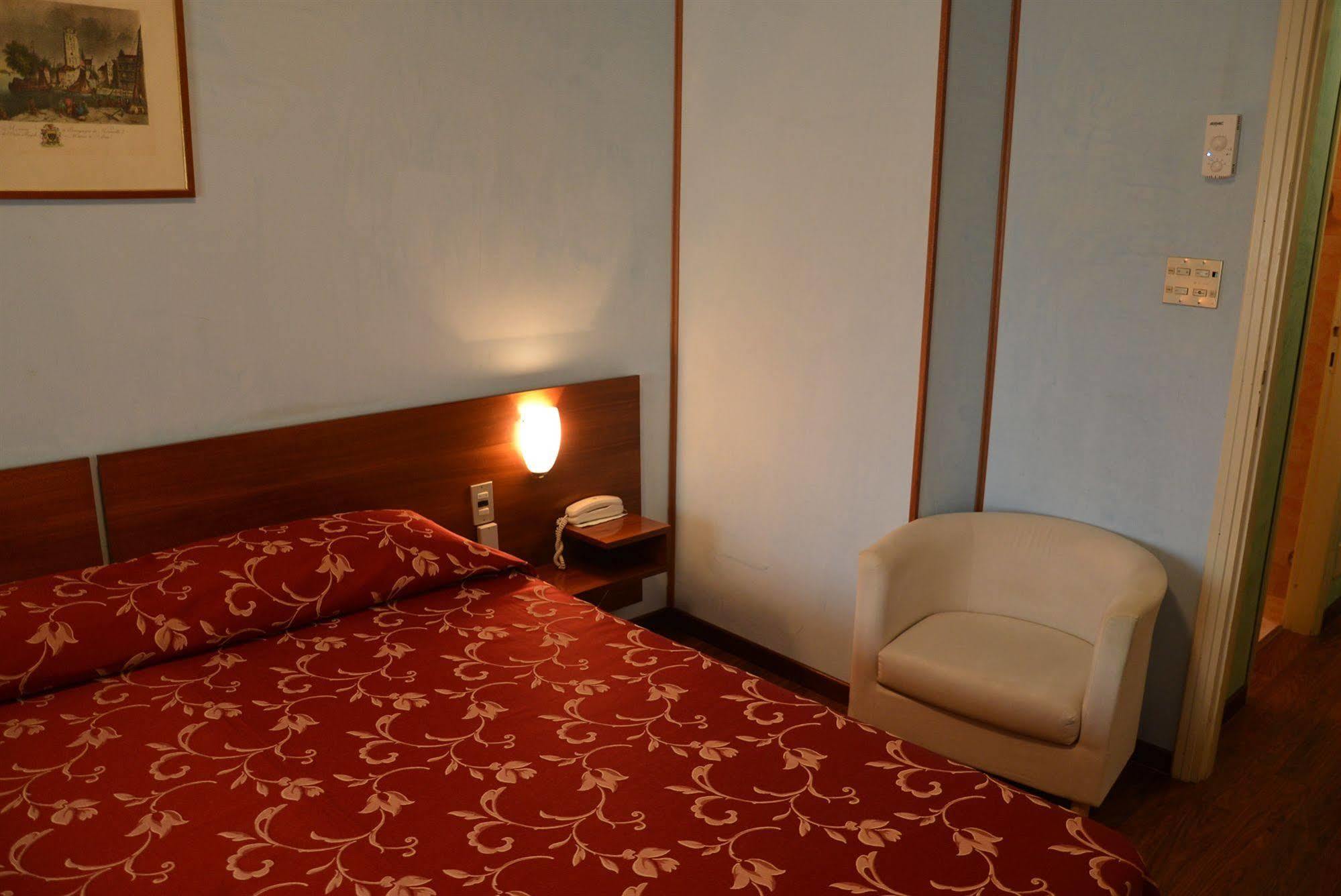 Hotel Salieri Legnago Exterior photo