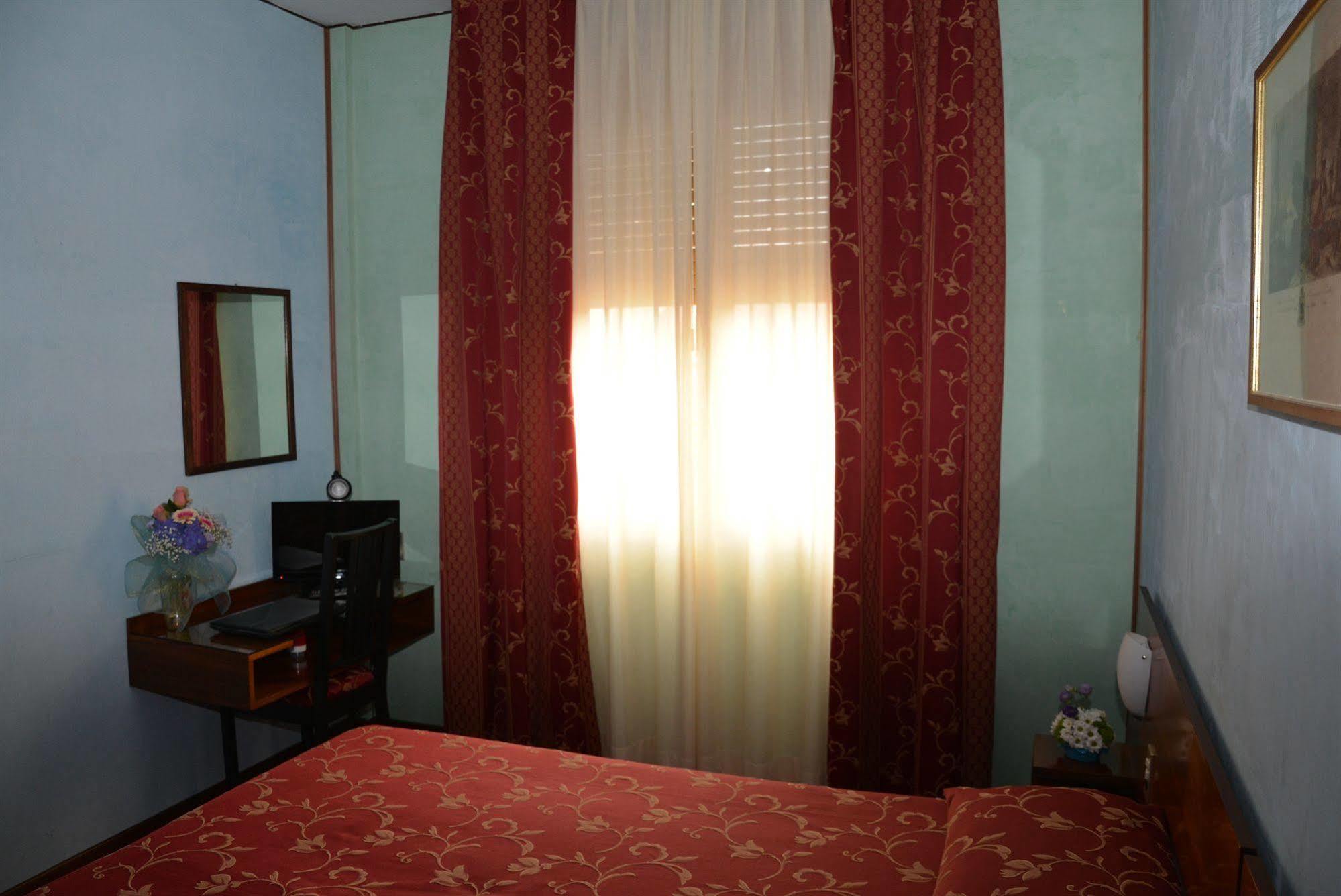 Hotel Salieri Legnago Exterior photo