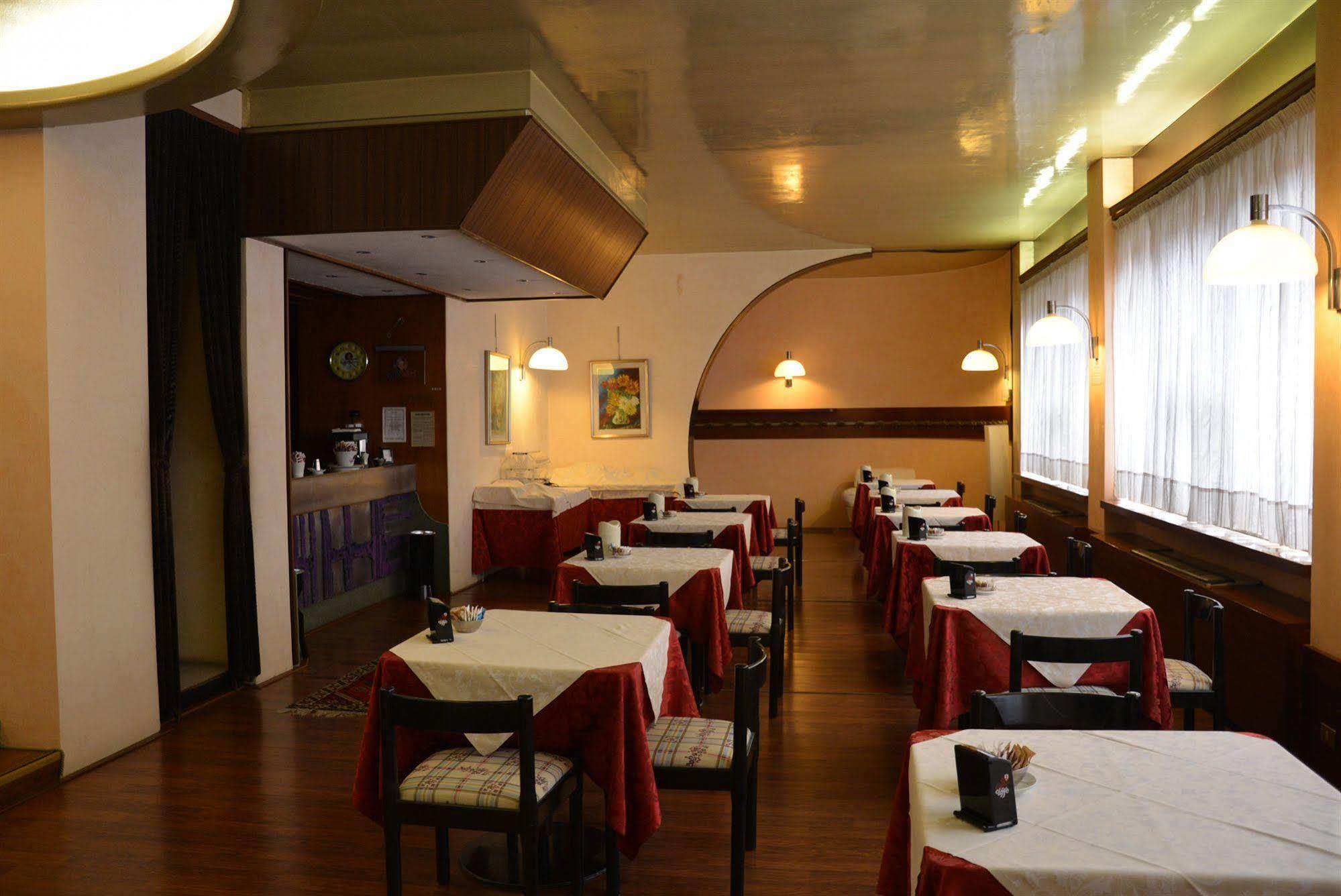 Hotel Salieri Legnago Exterior photo